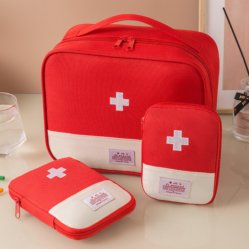 Набор из 3-х портативных медиц – обзор и цена First Aid Bag Kit